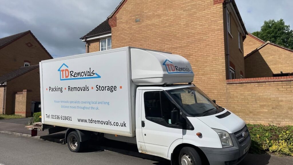 kettering to stanion house removal