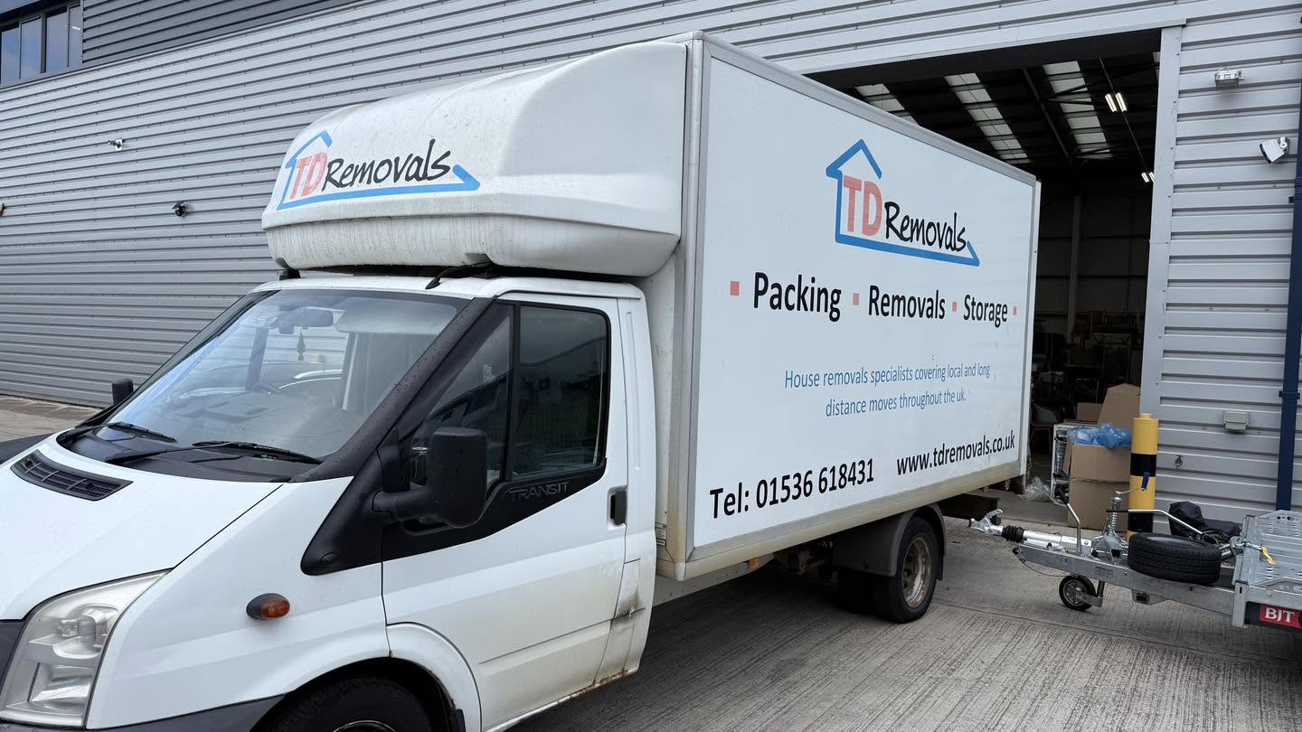 kettering house removals - removal van unloading to storage