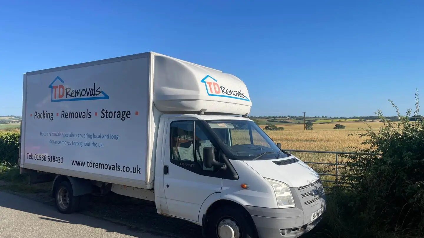 Kettering house removal to desborough
